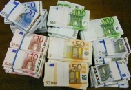 Arrestata una spacciatrice di soldi falsi. La 42enne trovata con diverse 100 euro