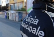 Bivacco abusivo, sgomberato da Polizia. Contravvenzionati 15 cittadini rumeni